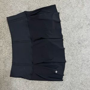 Black lululemon skort